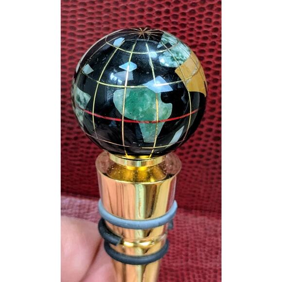 Gemstone World Globe Wine Bottle Stoppers Set 3 Heavy Gold Blue New In Box Gift - Picture 7 of 12